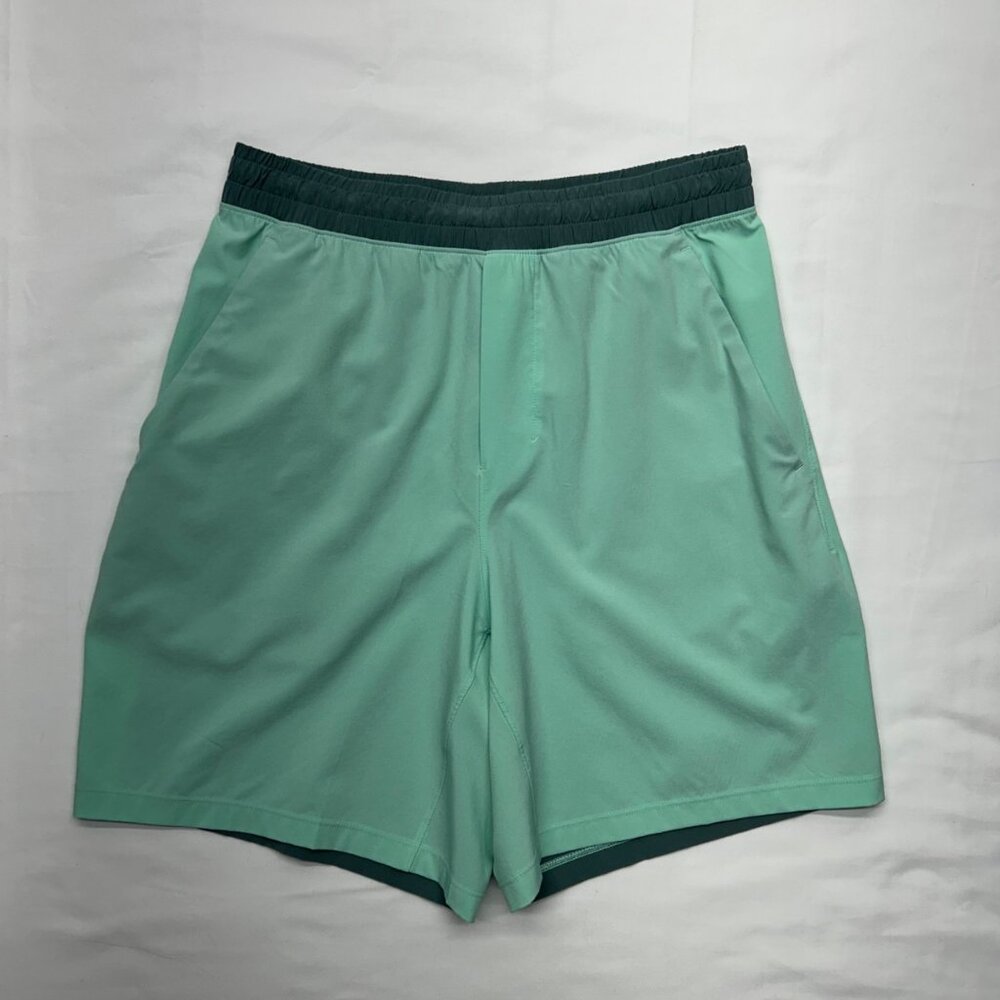 LULULEMOM Men's Pace Breaker Training Shorts S Light Green Pockets 7"